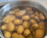 Une image de l'étape 1 de Salade de pommes de terre 🥔 balsamique.
