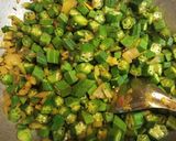A picture of step 3 of Bhendi ki sabji.