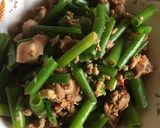รูปขั้นตอนการทำที่ 3 ของ ผัดดอกหอมเครื่องในไก่หมูสับ