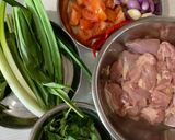 Foto langkah ke 1 dari resep Ayam Woku.