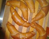 Teljes kiőrlésű kifli 50% rozsliszttel recept fázis 4 fotója