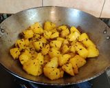 A picture of step 5 of Jeera Aloo (no boiled).