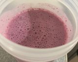 Foto del paso 3 de la receta: Licuado de frutos rojos, avena y nuez