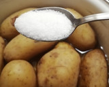 Foto del paso 1 de la receta: Puré de papa de mi mami