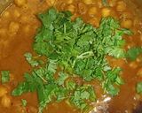 A picture of step 8 of Chhole masala.