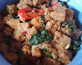 Foto langkah ke 3 dari resep Oseng tempe gembus kemangi.