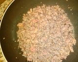 A picture of step 4 of Homemade pizza with minced beef and cheese topping.