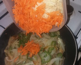 Foto del paso 1 de la receta: Salteado de verduras con fideos chinos y gambas