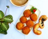 Foto langkah ke 6 dari resep Banana Cheese Ball ---gluten free---.