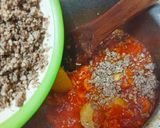 A picture of step 4 of Elbow pasta with minced meat stew.