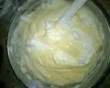 Foto del paso 1 de la receta: Bizcocho con mousse de chocolate, merengue y confites