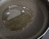 A picture of step 2 of Garlic Cheesy Maggi.