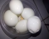 Foto langkah ke 1 dari resep Sambal goreng telur.