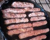 Foto del paso 3 de la receta: Bastones de carne con repollitos de Bruselas