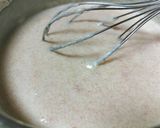 A picture of step 5 of Omelet Rice with Mentaiko Cream Sauce.