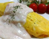 A picture of step 13 of Omelet Rice with Mentaiko Cream Sauce.