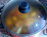 Foto del paso 7 de la receta: Pollo estofado a la moruna con patatas y pasas