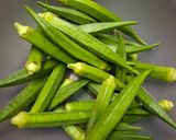 A picture of step 1 of Bhindi with Sesame Seeds Paste or Tilottoma Bhindi.