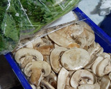 Foto del paso 1 de la receta: Hongos al ajillo