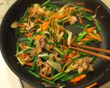A picture of step 3 of Vegetable-Packed Salt Yakisoba (Japanese Stir-Fried Noodles).
