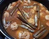 Foto del paso 4 de la receta: Langostinos con navajas