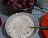 Foto langkah ke 2 dari resep Pie Stroberi.