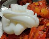ફ્યુઝન પીઝા રોલ્સ વીથ ટોમ્યો ડીપ (Fusion Pizza Rolls With Tomyo Dip Recipe In Gujarati) રેસીપી સ્ટેપ2ફોટો