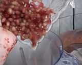 A picture of step 2 of Pomegranate juice.