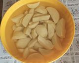 1933. Savanyú káposzta krumpli ágyon sült csirke comb! recept fázis 3 fotója