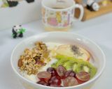 Foto langkah ke 3 dari resep Yogurt Bowl.