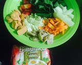 Foto langkah ke 1 dari resep Bihun goreng komplit.