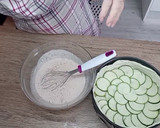 Foto del paso 2 de la receta: Pastel de pollo y calabacín
