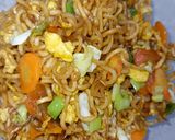 Foto langkah ke 7 dari resep 144. Mie Indomie Spesial.
