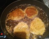 Foto del paso 3 de la receta: Filetes en huevo fritos