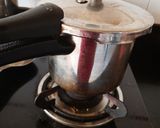 A picture of step 2 of Drum stick soup.