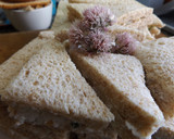 Foto del paso 3 de la receta: Sándwiches de queso de cabra con ricotta y nueces con cúrcuma