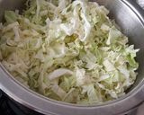 Foto del paso 1 de la receta: Puré de patatas con col y queso