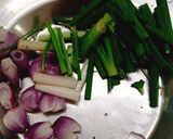 Hình bước làm 1 của món Mì trộn