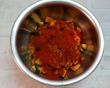 A picture of step 4 of Punjabi mango pickle.