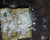 A picture of step 4 of Methi paratha.