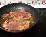 Foto del paso 2 de la receta: Chuleta de aguja de cerdo con salsa de verduras