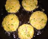 Foto del paso 5 de la receta: Mini tortillas de papa con atún