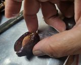 A picture of step 1 of Stuffed dates chocolate.