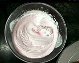 A picture of step 4 of Valentine special Rose cake.