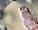 Foto del paso 1 de la receta: Katsudon (カツ丼)/ Comida japonesa【Receta】