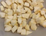 Almás-fahéjas-diós kuglóf recept fázis 3 fotója