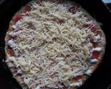 Foto langkah ke 6 dari resep Pizza teflon (no egg, no ulen, no mixer, no oven).