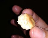 Foto langkah ke 7 dari resep Kue kering ulat 3 bahan teflon.