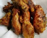 Foto langkah ke 5 dari resep Ayam Goreng Ungkep (bumbu kuning).