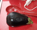 Foto del paso 1 de la receta: Berenjena rellena de salmón a la soja